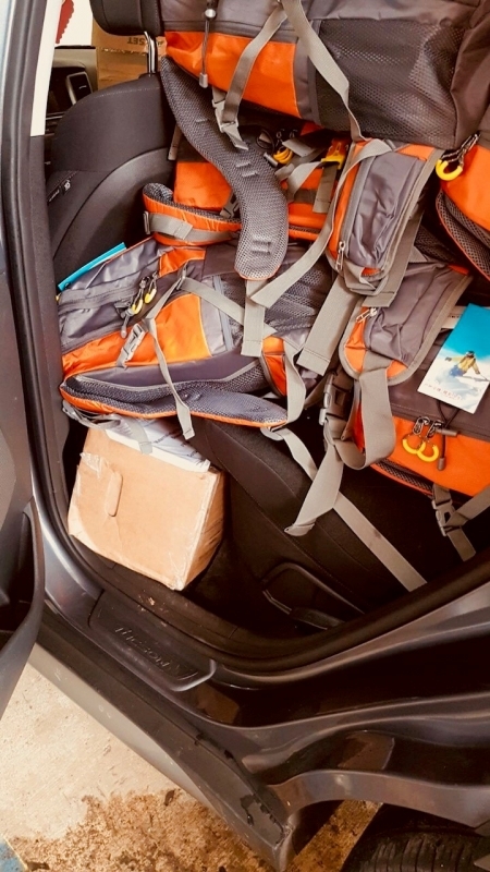 Photo: A car filled to the brim with backpacks for University of Puerto Rico